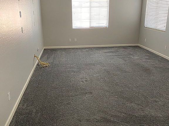 3rd image of 43565 W Sansom Dr