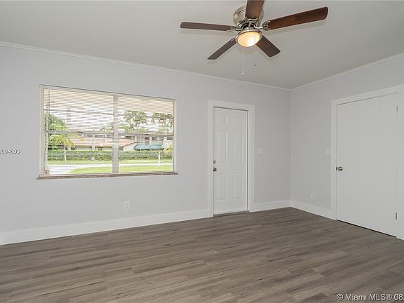 3rd image of 1329 NE Krome Ter #1333