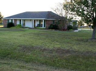 7536 Dewberry Ln, Lake Charles, LA 70605