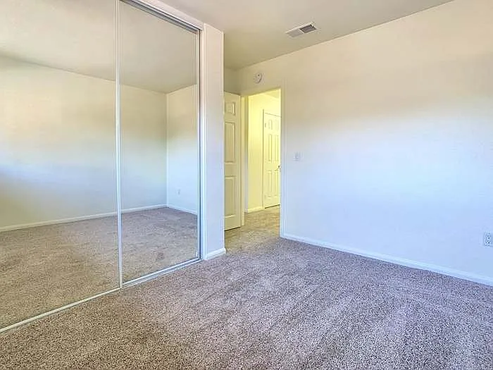 2638 Alpine Blvd #B — Photo 14
