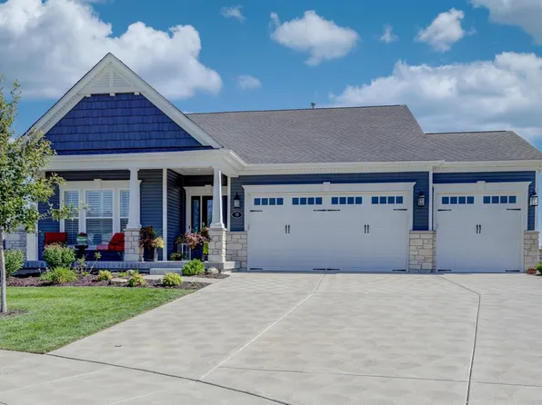 19 Greenleigh Ct, Saint Charles, MO 63303