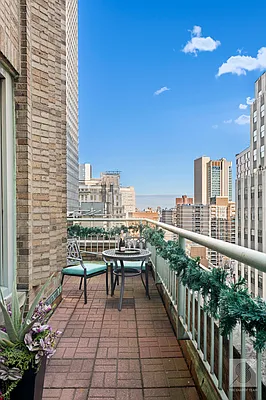 Sold by Compass | media 10