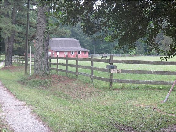 3rd image of 7175 Higgins Ln