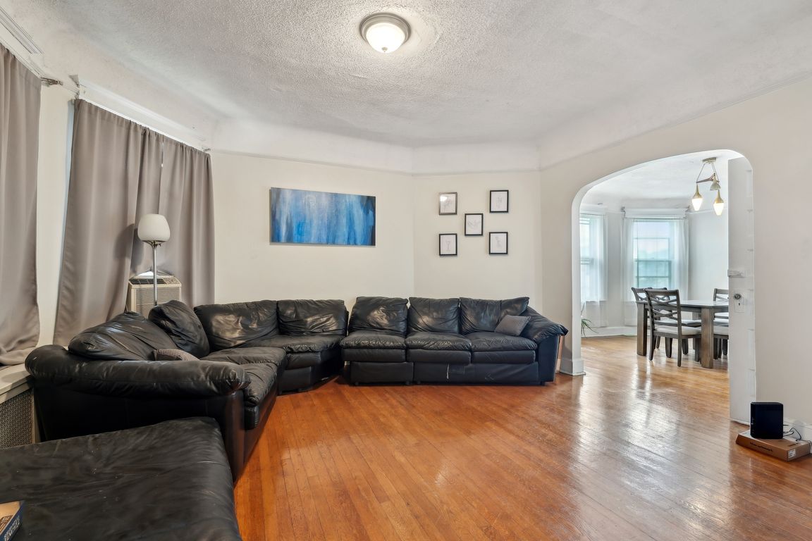 12-14 Bock Ave-2605-006.jpg