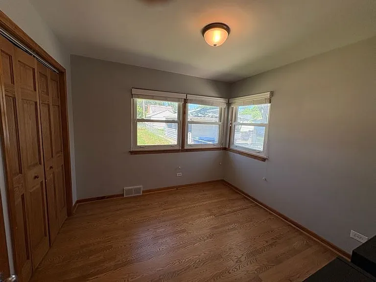 126 N Illinois Ave — Photo 9