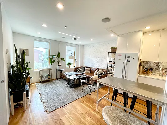 Rented by Rent Manager LLC  | media 1