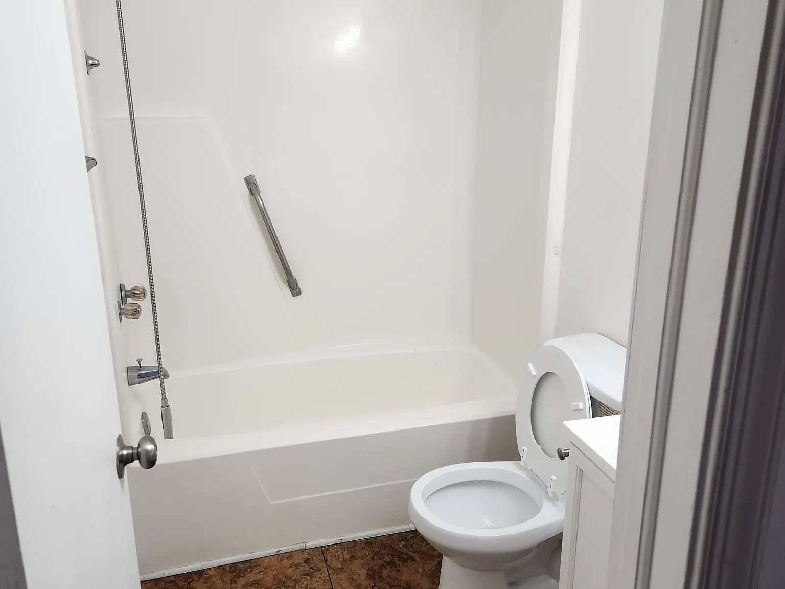 6040 Camellia Dr Unit B Suffolk VA — Photo 3