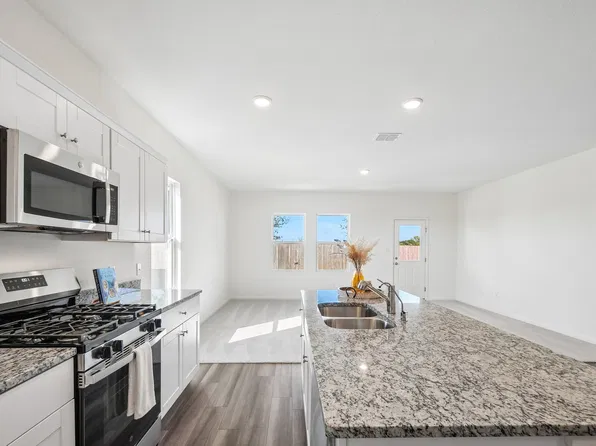 1305 Morris Loop, San Marcos, TX 78666