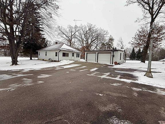 2nd image of 18 Gravy Ln