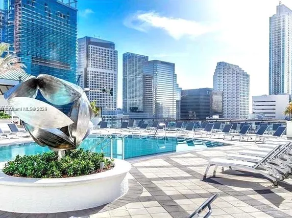 999 SW 1st Ave APT 2115, Miami, FL 33130