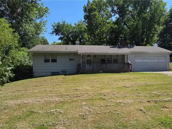 4801 NW 61st St, Kansas City, MO 64151