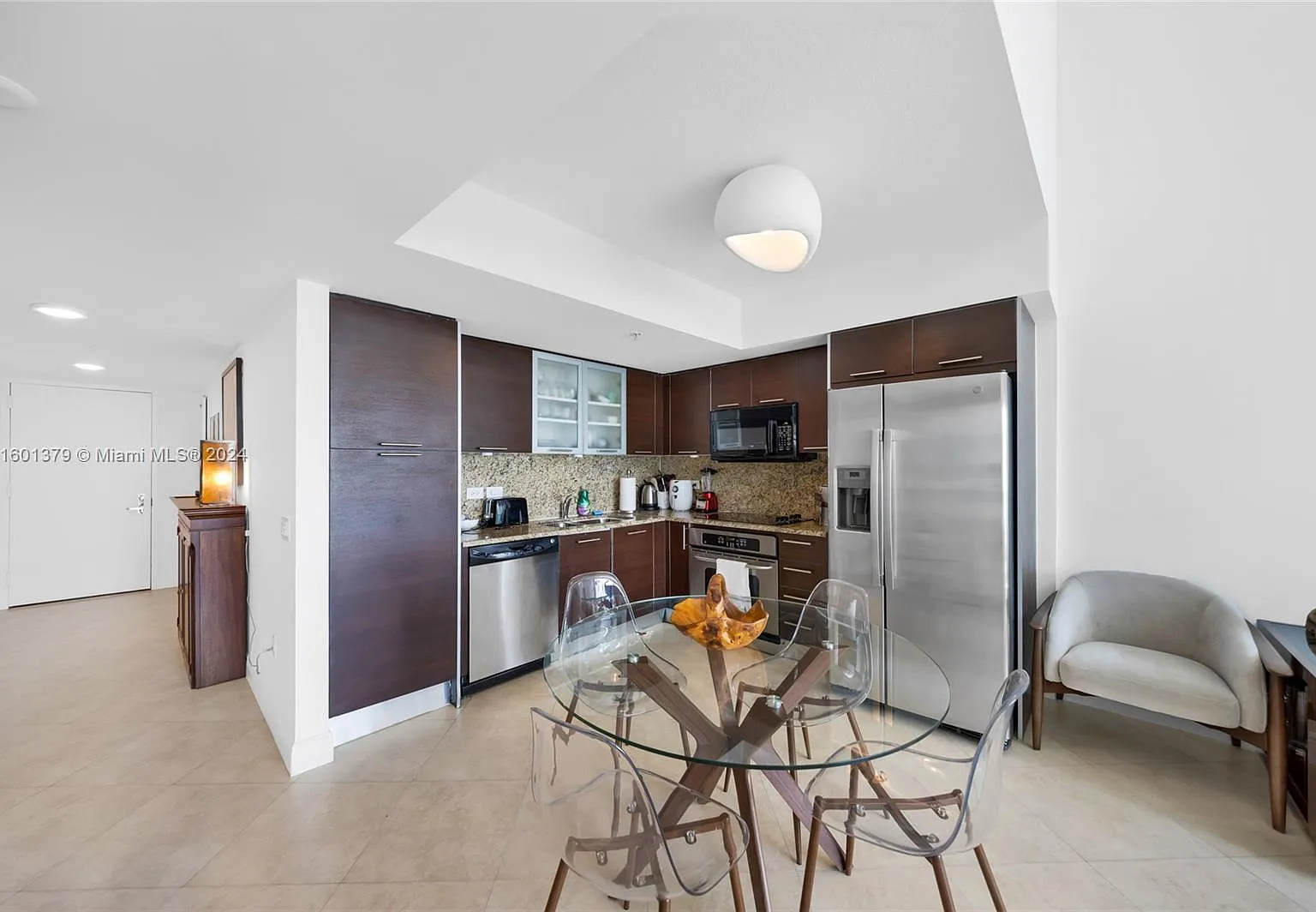 2 bed, 1510 sqft, $5,500 — Photo 2