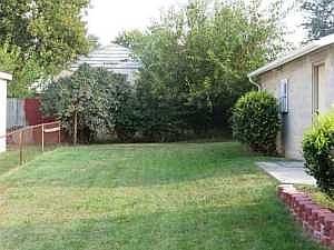 3rd image of 608 Oak Hollow Ct