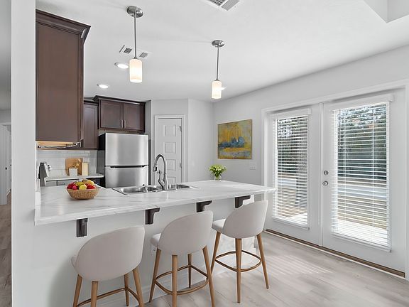 3rd image of 3004 N 13th Ave