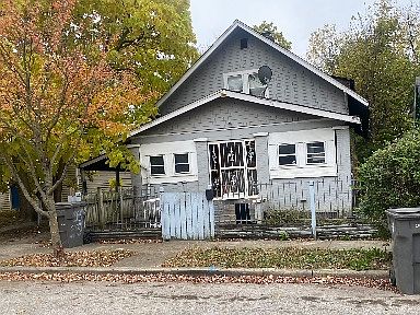 2nd image of 2322 N Dearborn St