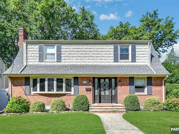1000 Alpine Drive, Teaneck, NJ 07666