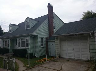 2423 Centre St, West Roxbury, MA 02132