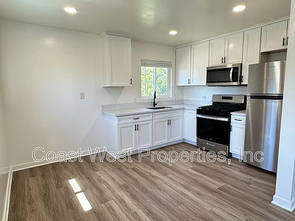4th image of 3839 Kendall St