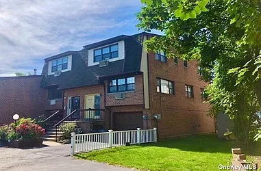 Sold by Eagle Realty Group New York