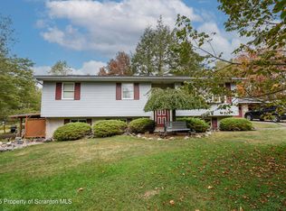 2011 Aberdeen Rd, Moscow, PA 18444