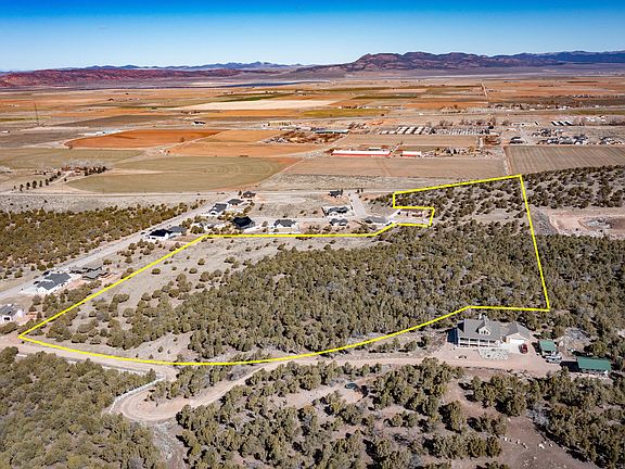 5th image of S Heritage Hills Dr