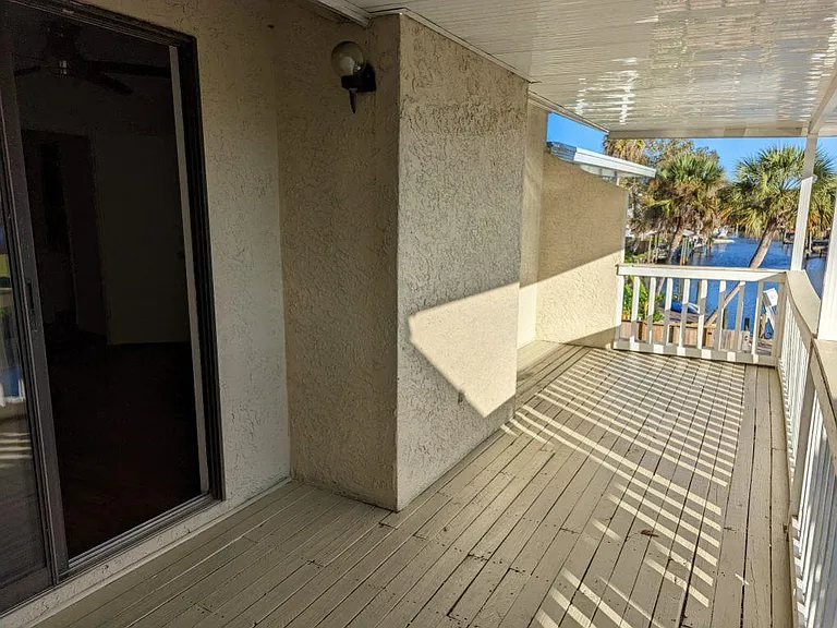 1349 Capri Dr — Photo 20
