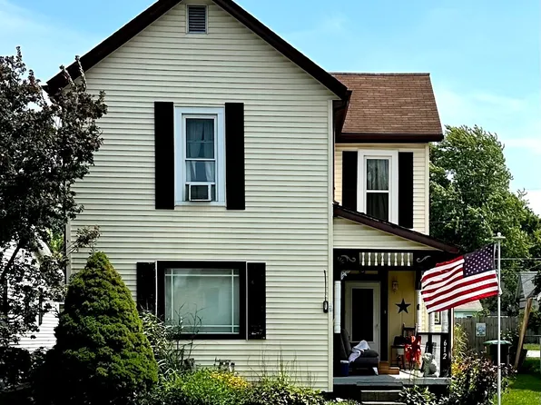 612 N Sexton St, Rushville, IN 46173