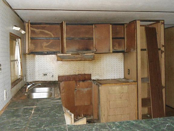 5th image of 8779 64th Ct