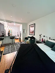 Rented by Aimee Grodanz, LREB