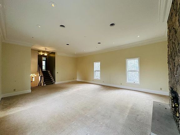 4th image of 104 Johnston Blvd