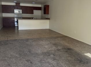 619 W Glaze Ave APT C, Exeter, CA 93221