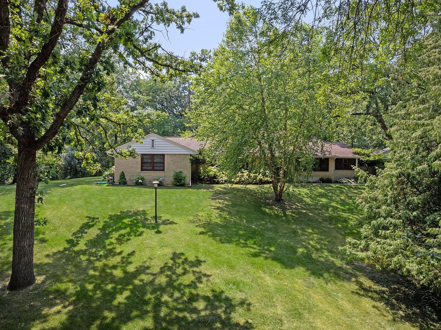 1 Fletcher Pl, Hopkins, MN 55305 MLS 6379121 Zillow