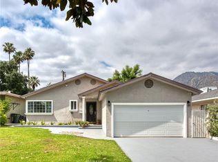 2407 E Woodlyn Rd, Pasadena, CA 91104