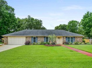 6823 Lake Charlene Dr, Pensacola, FL 32506