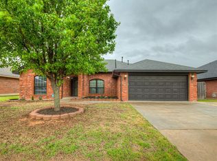8001 Woodhue Dr, Oklahoma City, OK 73135