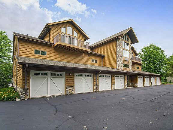 5th image of 760 Quarter Deck Ln #2303