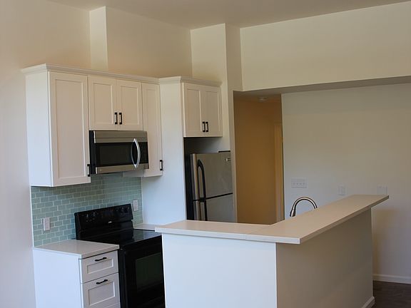 3rd image of 2914 Fulton St