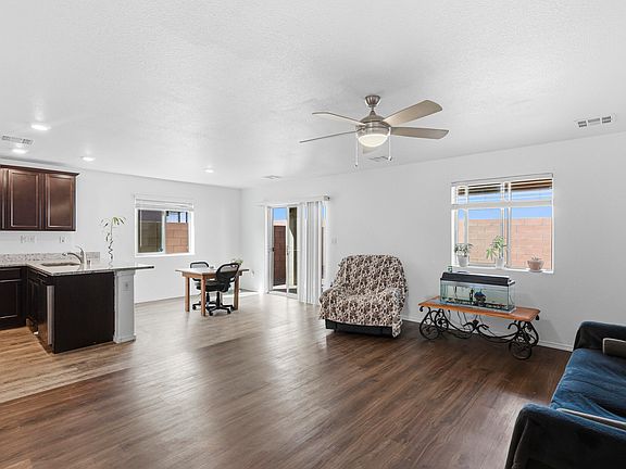 2nd image of 2310 Isabella Ln