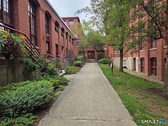 3rd image of 839 Main Street #91