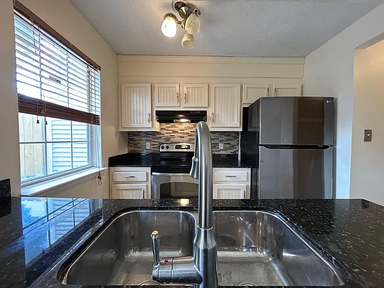 3632 Windmill Dr — Photo 6