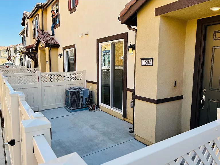 24119 Tuscany Ave — Photo 5