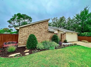3205 Manchester Cir, Bedford, TX 76021