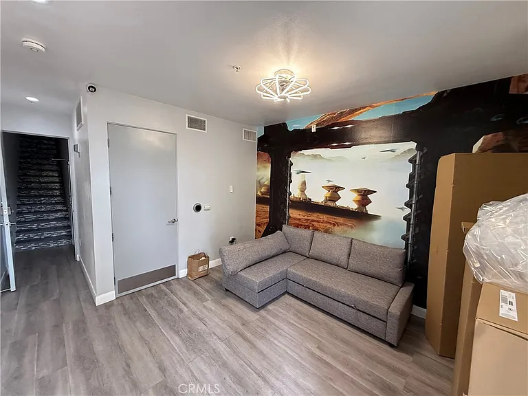 177 E City Place Dr — Photo 3