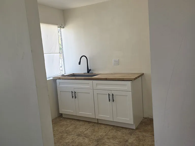 17320 Grand Ave — Photo 7