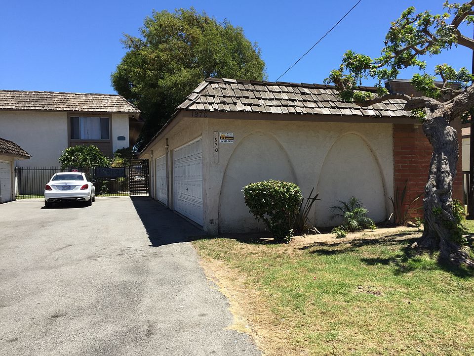 1st image of 1970 Wallace Ave APT 3