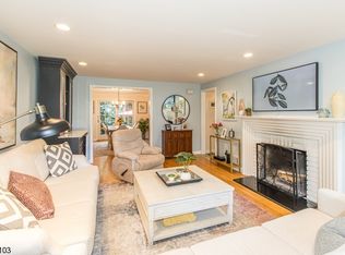 531 Topping Hill Rd, Westfield, NJ 07090