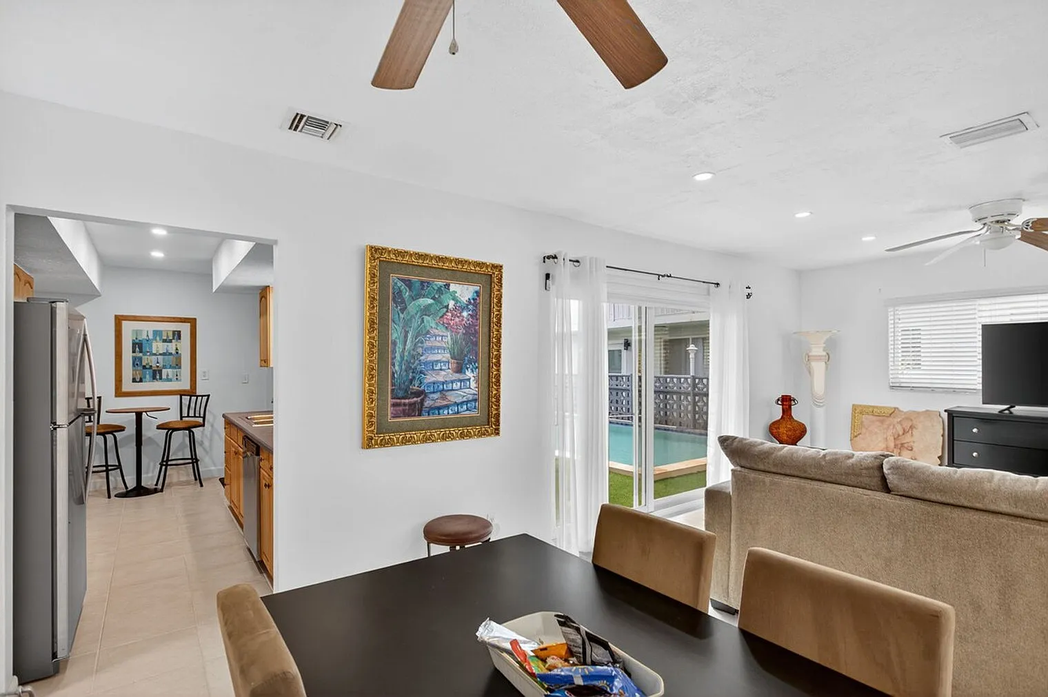 1 bed, 1.0 bath, $3,872 — Photo 4