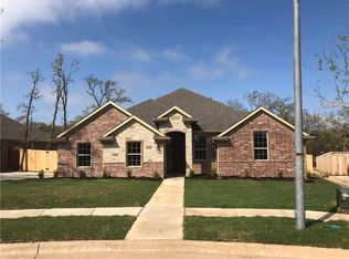 1229 Tradewind Cir, Azle, TX 76020
