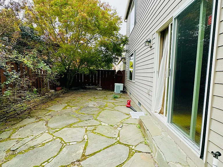 6048 NE Birch St — Photo 33