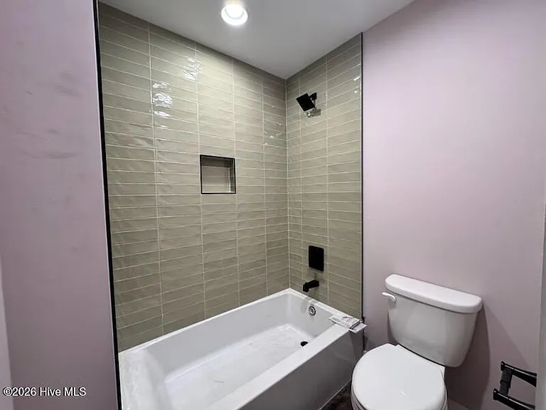 668 Wren Ln — Photo 16